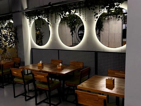 комерційна за адресою Січових Стрільців вул., 17