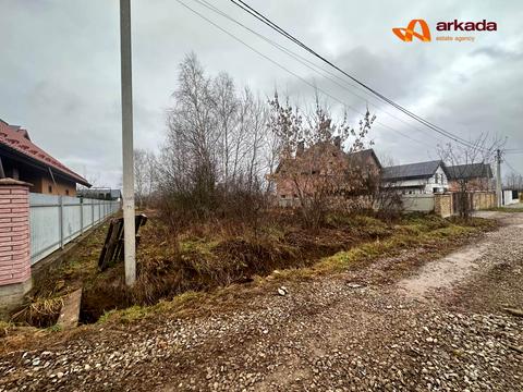 участок по адресу пгт. Лисец, Стуса