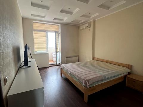 квартира за адресою Сталеварів вул., 7