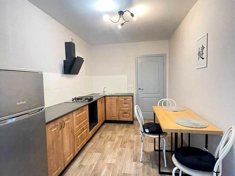 квартира по адресу с. Софиевская борщаговка, Яблоневая ул., 9-А