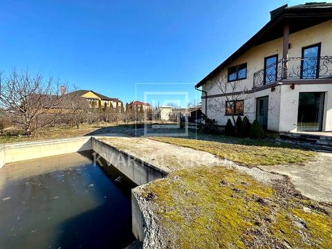 будинок за адресою Підлісна