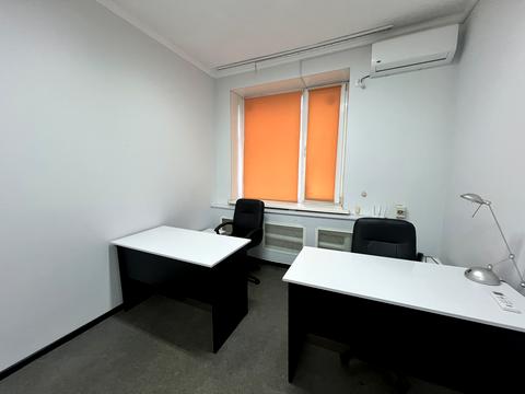 комерційна за адресою Подільська вул., 25