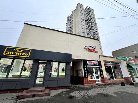 комерційна за адресою Подільська вул., 25