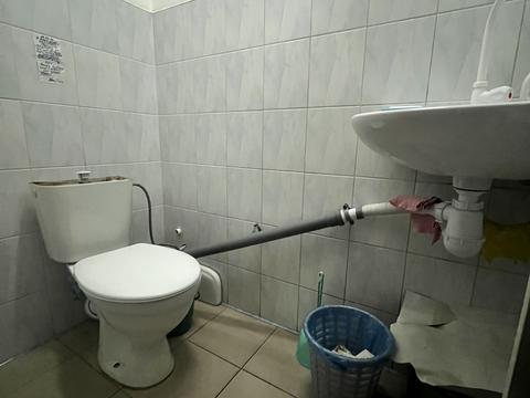 комерційна за адресою Подільська вул., 25