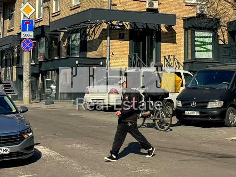 комерційна за адресою Іоанна Павла II вул. (Патріса Лумумби), 7