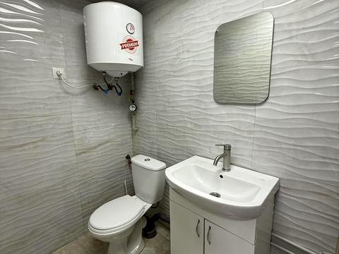 комерційна за адресою Кармелюка вул., 11