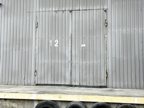 комерційна за адресою Верстова вул., 33