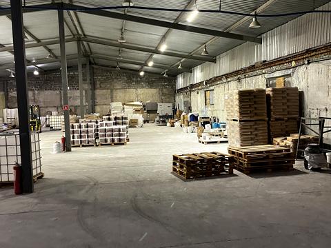 комерційна за адресою Верстова вул., 33