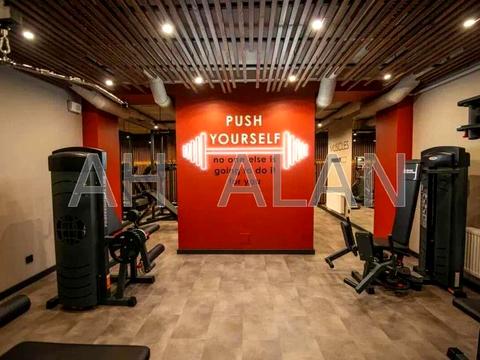 комерційна за адресою Саксаганського вул., 53/80