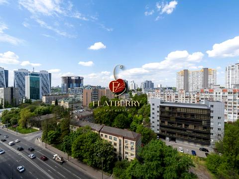 квартира за адресою В'ячеслава Чорновола вул., 25