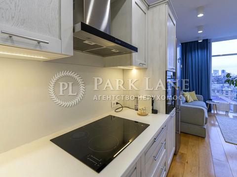 квартира за адресою Авіаконструктора Антонова вул., 2-Б