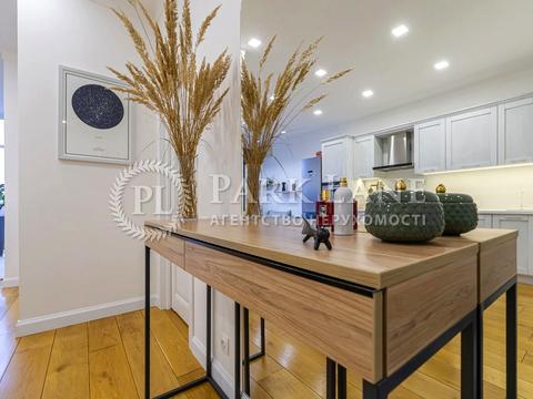 квартира за адресою Авіаконструктора Антонова вул., 2-Б