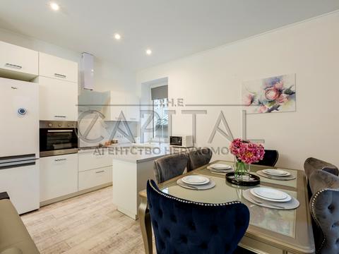 квартира по адресу Докучаевский пер., 8