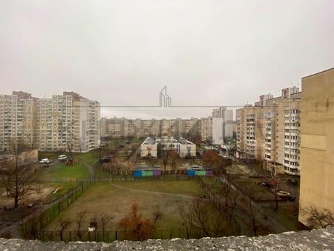 квартира за адресою Ревуцького вул., 18-А