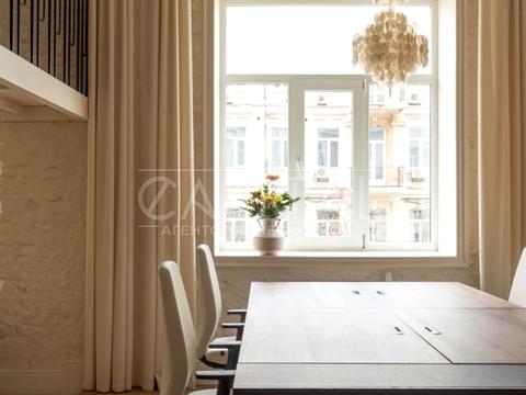 комерційна за адресою Саксаганського вул., 33