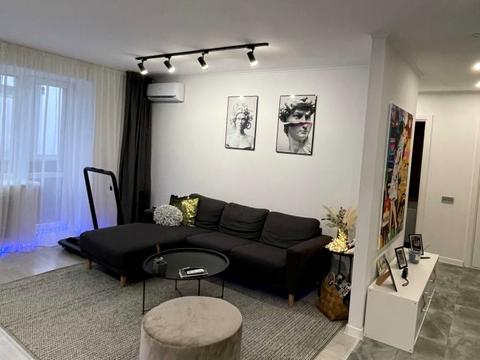 квартира за адресою Нововокзальна вул., 21