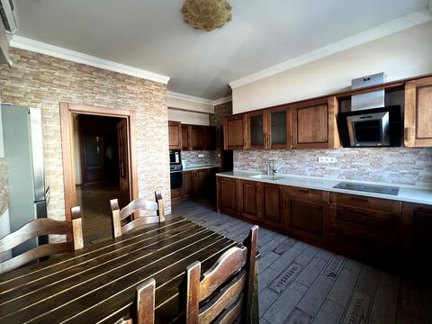 комерційна за адресою Івана Мазепи вул. (Січневого Повстання), 16