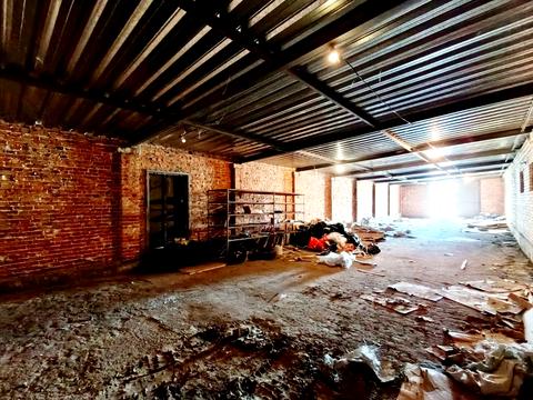 комерційна за адресою Романа Шухевича вул. (Курчатова), 116/1а