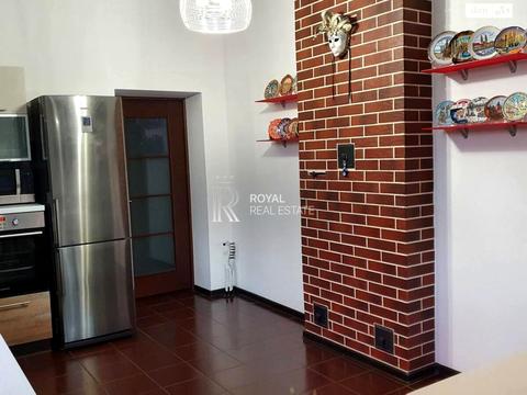 будинок за адресою Крута вул., 21