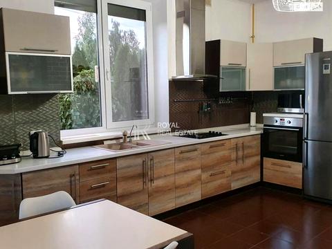 будинок за адресою Крута вул., 21