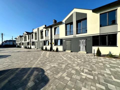 будинок за адресою Святопетровського вул. (Петровського)