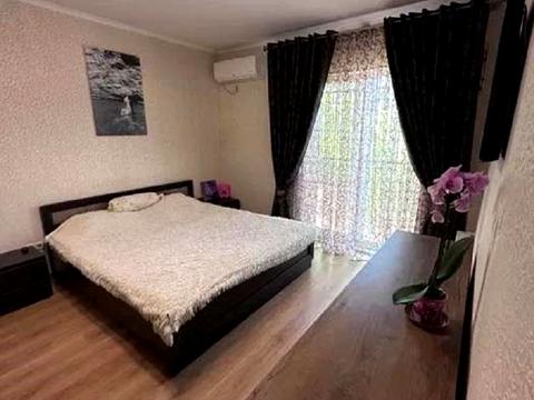 будинок за адресою Олександра Кутузакія вул. (Ленінградська), 52