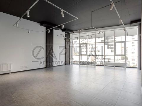 комерційна за адресою Михайла Бойчука вул. (Кіквідзе), 41-43