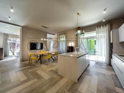 будинок за адресою Дмитрівська