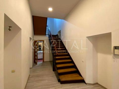 комерційна за адресою Редутна вул., 58