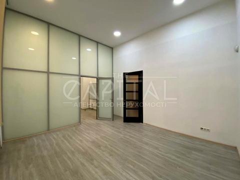 комерційна за адресою Редутна вул., 58