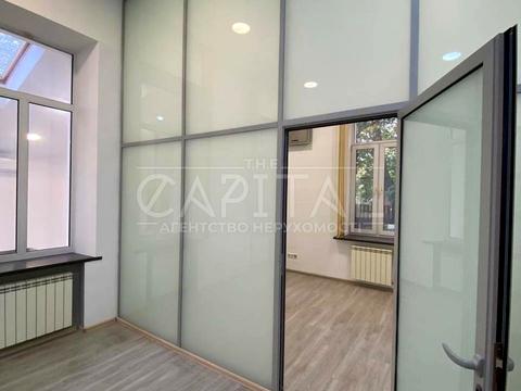 комерційна за адресою Редутна вул., 58