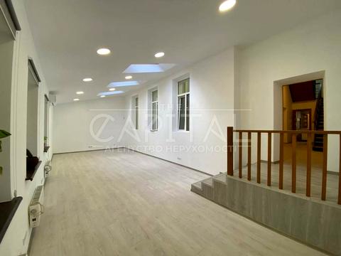 комерційна за адресою Редутна вул., 58