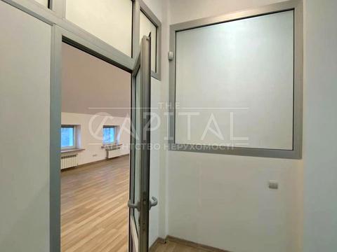 комерційна за адресою Редутна вул., 58