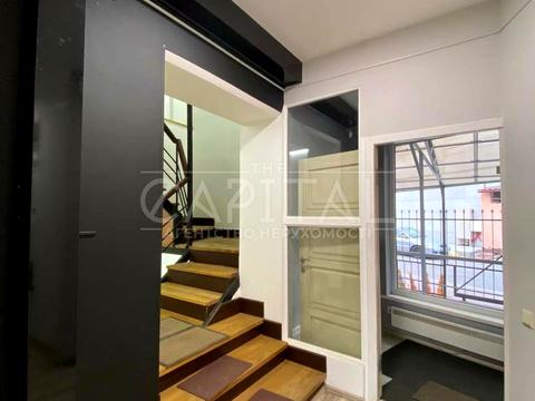 комерційна за адресою Редутна вул., 58