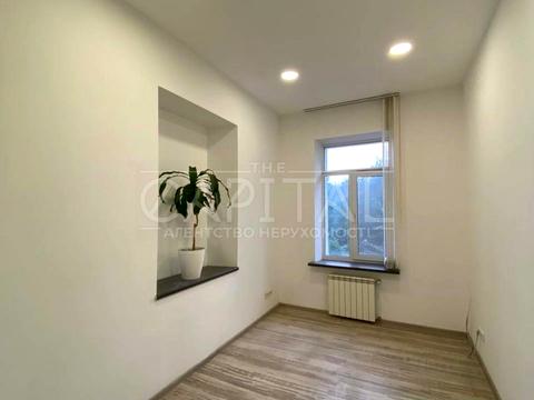 комерційна за адресою Редутна вул., 58