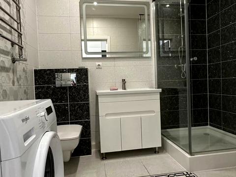 квартира за адресою Залізнична вул., 15