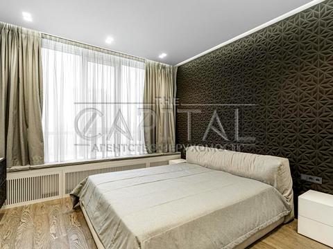 квартира по адресу Джона Маккейна ул. (Кудри Ивана), 7