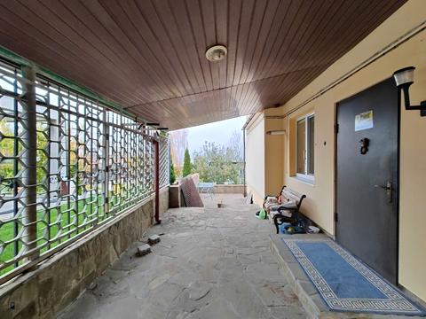 дом по адресу Центральна