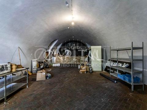 комерційна за адресою Євгена Коновальця вул. (Щорса), 44