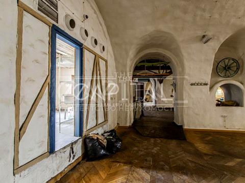 комерційна за адресою Євгена Коновальця вул. (Щорса), 44