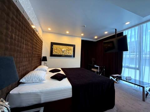 комерційна за адресою Бернардацці вул. (Красних Зір), 2а к2