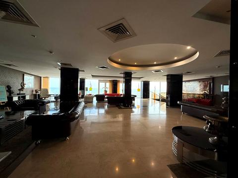 комерційна за адресою Бернардацці вул. (Красних Зір), 2а к2