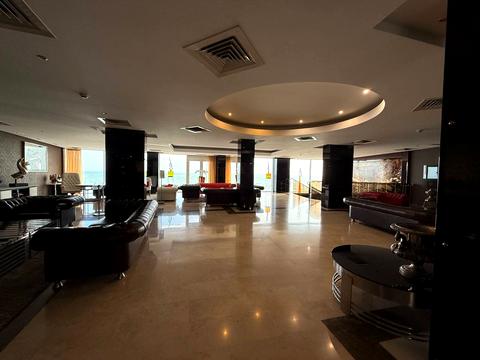 комерційна за адресою Бернардацці вул. (Красних Зір), 2а к2