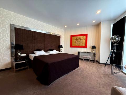 комерційна за адресою Бернардацці вул. (Красних Зір), 2а к2