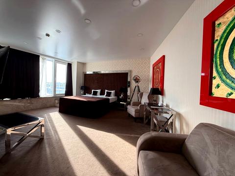 комерційна за адресою Бернардацці вул. (Красних Зір), 2а к2