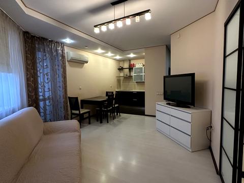 квартира за адресою Грушевського вул., 21