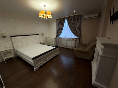 квартира за адресою Авіаконструктора Ігоря Сікорського вул. (Танкова), 1-А