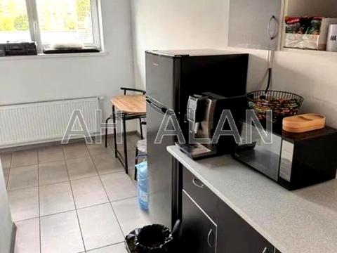 комерційна за адресою Казимира Малевича вул. (Боженка), 86-Г