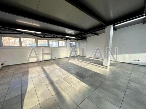 комерційна за адресою Казимира Малевича вул. (Боженка), 86-Г