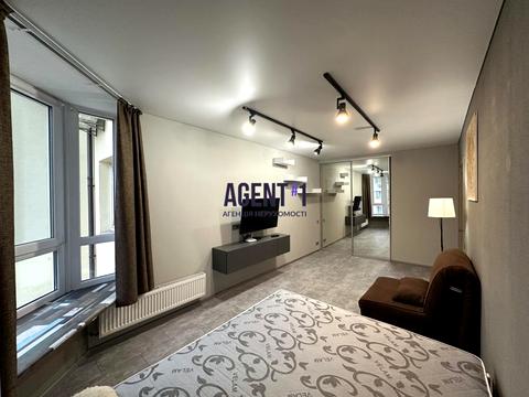 квартира за адресою Райдужна вул., 98